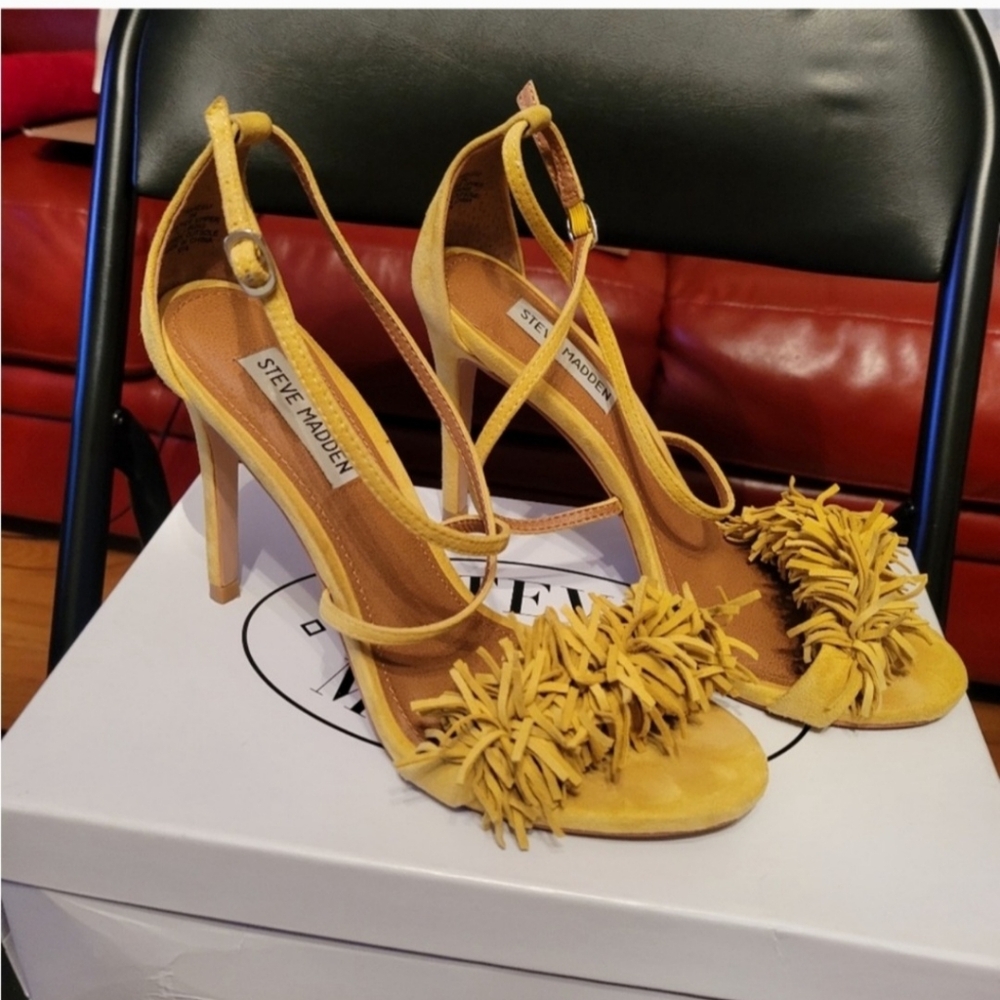 Steve Madden Fringe Heels